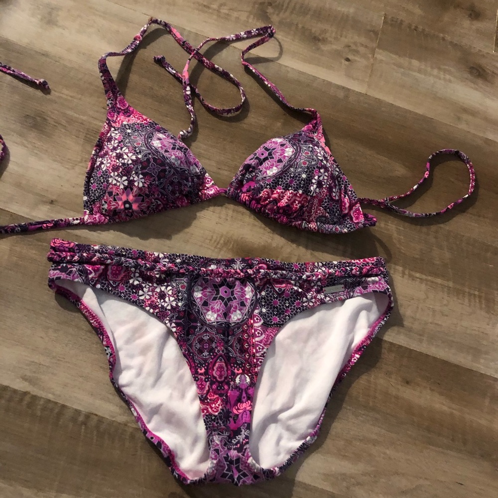 Venus bathing suit 2 piece